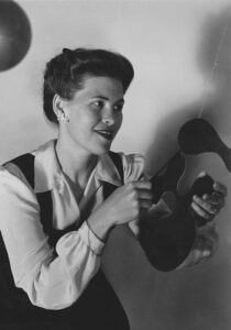 Retta Scott